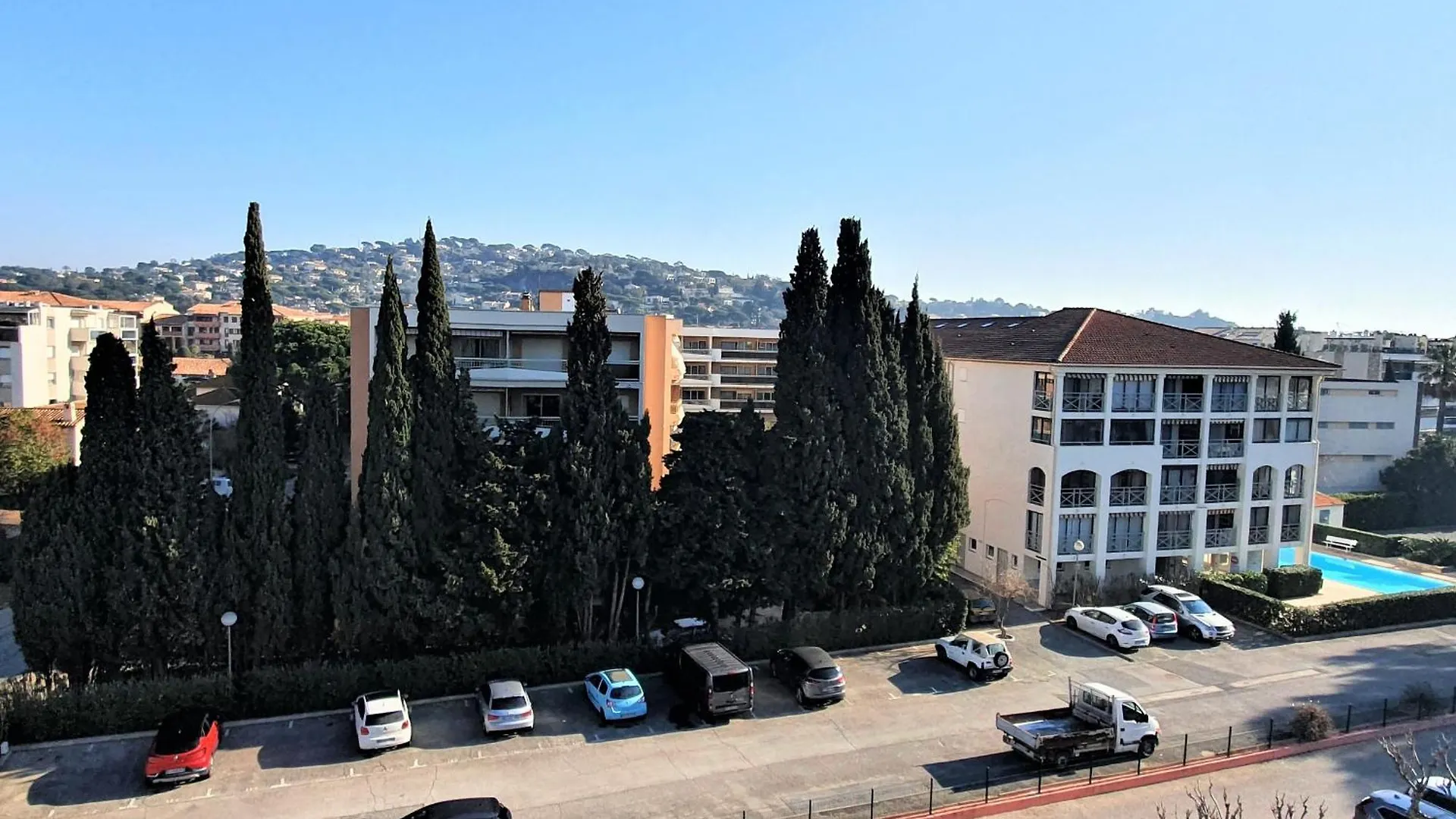 Apartment Studio Centre Sainte-Maxime Avec Parking - 2 Pers, Proche Mer, Loggia Equipee - Fr-1-780-37 France